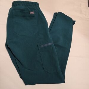 Figs Yola Hunter Green